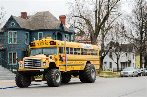 Monster School Bus | Breakfast in America