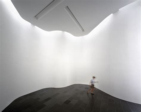 Barcelona Museum of Contemporary Art – Arch Journey