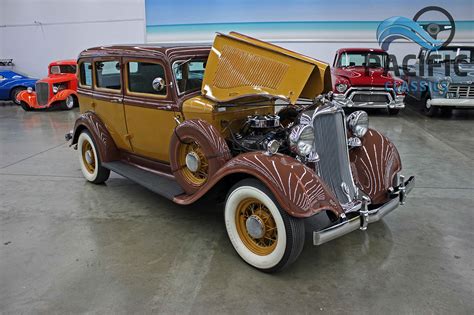 1933 Dodge Sedan - Pacific Classics