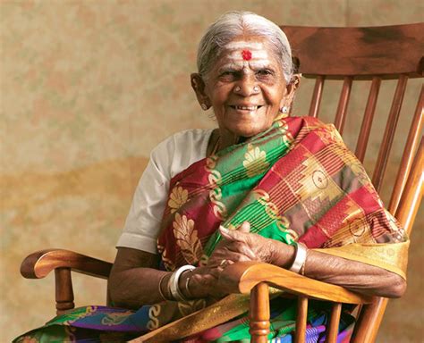 Meet Saalumarada Thimmakka, 106-year-old Padma Shri Winner | HerZindagi