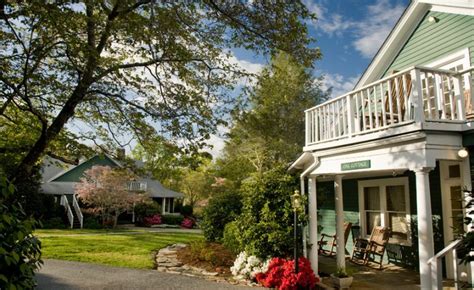 Tryon NC Hotel Bed and Breakfast - 1906 Pine Crest Inn