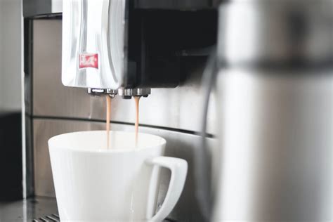 Top 3 Best Coffee Machines To Make Americano - Bootstrap beverages