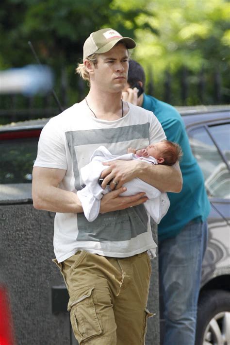 Chris and India Rose - Chris Hemsworth Photo (31244272) - Fanpop