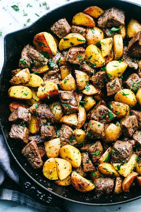 Garlic Butter Herb Steak Bites With Potatoes | recipecritic