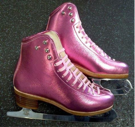 17 Best images about Figure Skates on Pinterest | The used, Nyc and Chairs