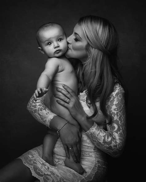 Mommy and Me Photoshoot Experience - Paulina Duczman