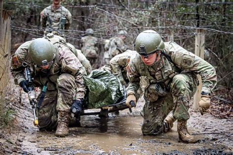 Nearly 1 in 3 Female Recruits Were Injured in Army Basic Training Last ...