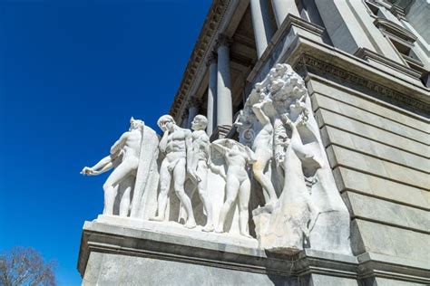 State Capitol Art Sculpture Editorial Photography - Image of history ...