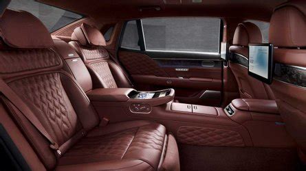 2023 Genesis G90 Long Wheelbase Video Shows The Stately Sedan Up Close