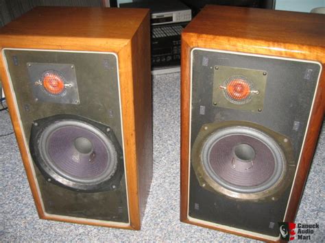 Vintage The Large Advent Speakers-Real Wood Versions !! Photo #543077 - Canuck Audio Mart