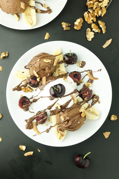 Vegan Chocolate Banana Split