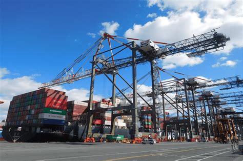 Liebherr to provide New York's terminal with new giant cranes ...