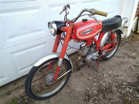 The 1968 Aermacchi M65S Leggero Is a Made-In-Italy Harley - eBay Motors Blog