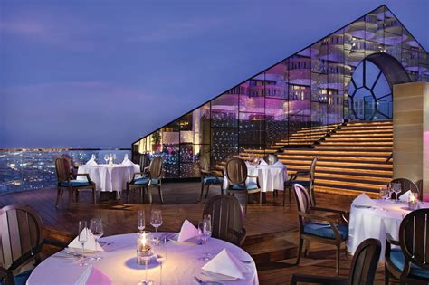 Breeze Restaurant, Tower Club at lebua - Home