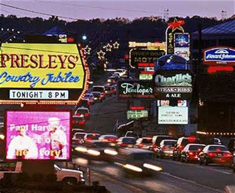 Hotels on the Strip in Branson, MO