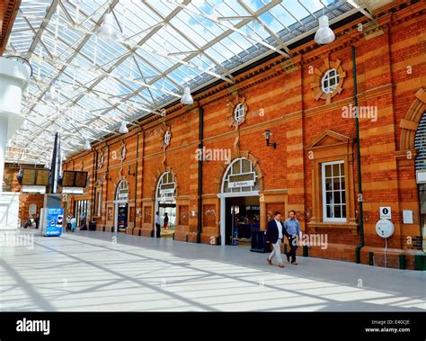 Nottingham Railway station interior concourse England UK Stock Photo - Alamy