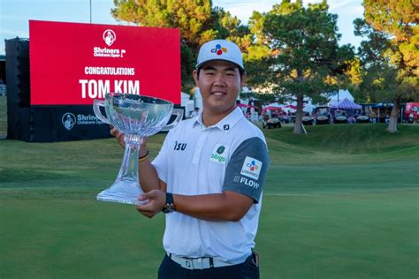 Young golfer Tom Kim matches long-standing record held by Tiger Woods ...