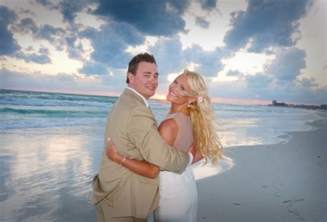 Siesta Key Beach Wedding | Sand Petal Weddings