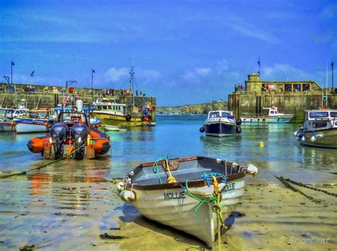 Newquay Harbour. - hdrcreme