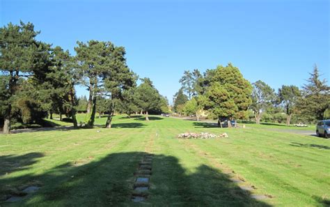 Tour Our Grounds | Rolling Hills Memorial Park | Richmond CA