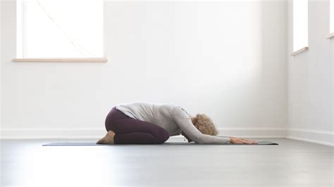 Yoga Poses For Lumbar Stenosis | Blog Dandk