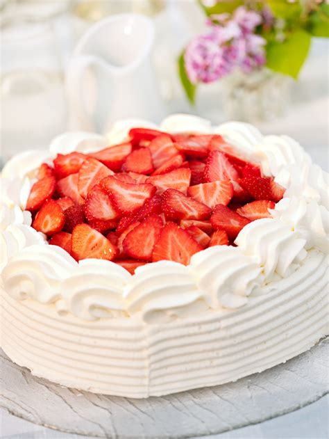 Strawberry Cake. Traditional Swedish baking follow the seasons of the ...