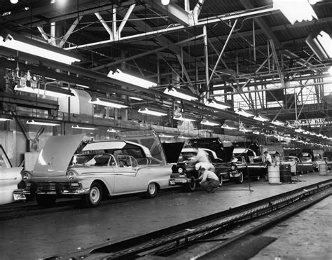 Ford manufacturing plant in detroit