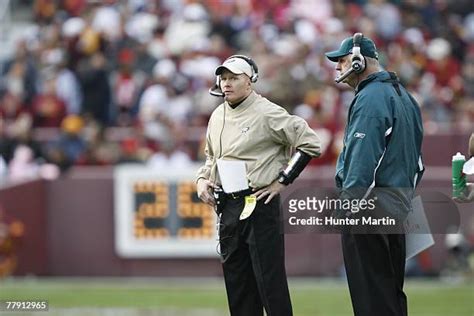 Sean Mcdermott Linebacker Photos and Premium High Res Pictures - Getty ...