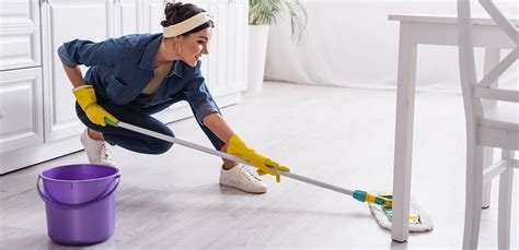 How To Mop A Floor: The 8 Necessary Steps