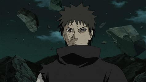 Naruto: How did Obito survive after being crushed by a rock?