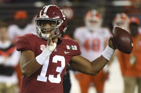 Alabama Crimson Tide QB Tua Tagovailoa to undergo hip surgery - UPI.com