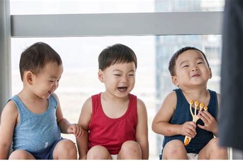 15 Most Adorable Pictures Of The “Song Triplets” To Celebrate Their Birthday – K-Luv