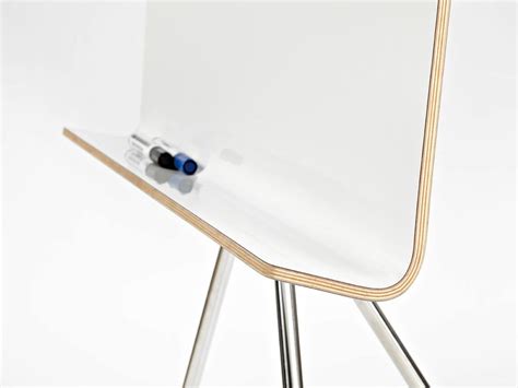 OSAKA | Office whiteboard with castors By Made Design design Mar Vaillo | White board, Office ...