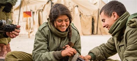 Girls & Guns: Caracal Battalion’s Newest Combat Soldiers | IDF