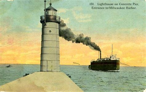 Milwaukee Pierhead Light - Wikipedia