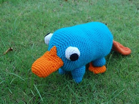 Plushie Pet Platypus - Share a Pattern