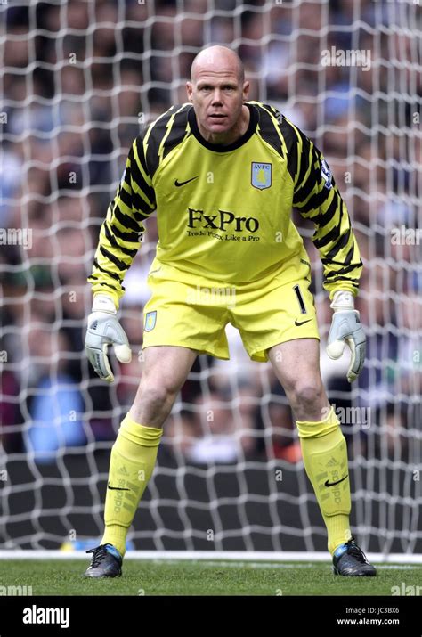 Brad friedel aston villa hi-res stock photography and images - Alamy