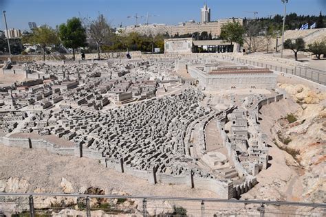 Visit the 2nd Temple Jerusalem Model at the Israel Museum