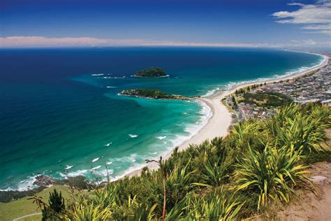 New Zealand The two islands of New Zealand offer an unparalleled multi-centre cruising destinati ...