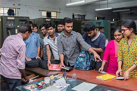 Rajabazar Science College Kolkata Campus: Photos, Virtual Tour