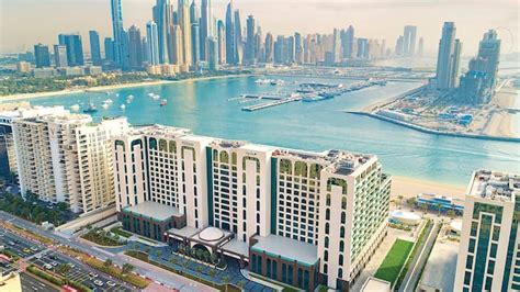 Hilton Dubai Palm Jumeirah Opens On Palm West Beach - Retail & Leisure International