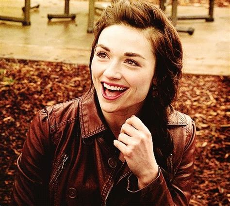 Crystal Reed Effortless-12 Famous Hottest Women With Dimples