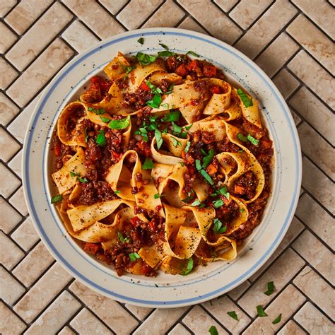 Rich Mushroom Ragù Pappardelle Recipe | Gousto