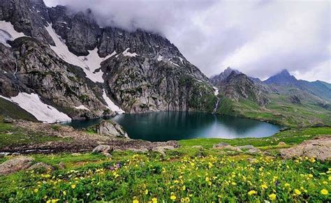 Kashmir Great Lakes Trek : 9 Days / 8 Nights