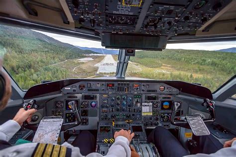 Spectacular view from the cockpit of a Dash 8 | Helicopter cockpit, De ...