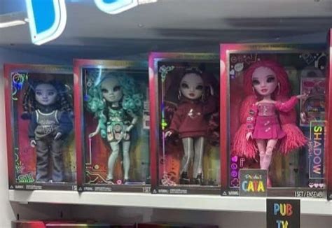 Shadow High series 3 dolls: Berrie Skies, Pinkie James, Rosie Redwood, Scarlet Rose, Oliver ...