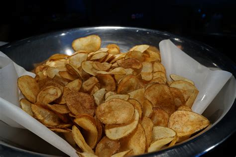 House Made Chips DSC00182 | Homemade Potato Chips Fresh cut … | Flickr