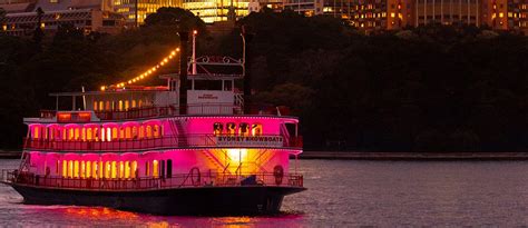 Sydney Harbour Dinner Cruise With a Spectacular Show