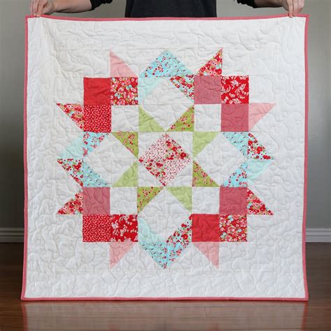 A Bright Corner: 15 Favorite Free Baby Quilt Patterns