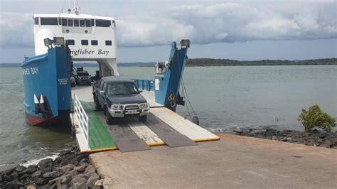 Fraser Island Ferry - River Heads Kingfisher Wanggoolba Creek